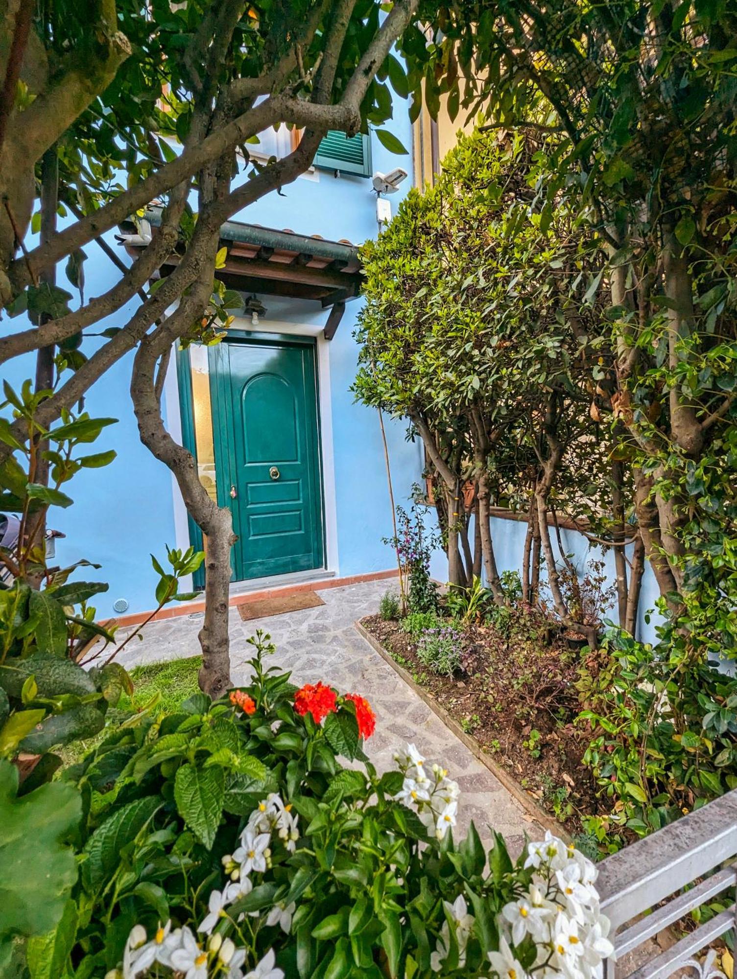 Casa Arya - Independent House - Near The Walls ลุคคา ภายนอก รูปภาพ